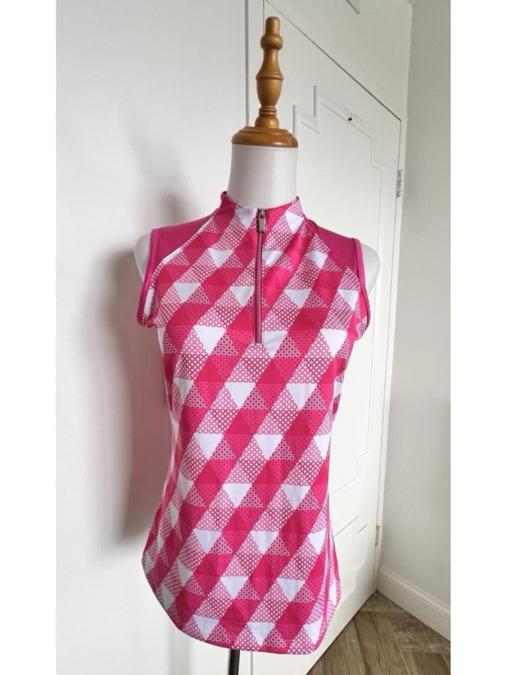 TAIL Women's Sz S Activewear GOLF Top Bobby Sleeveless Pink White Mock Neck Zip